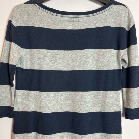 Abercrombie & Fitch XS Women's Wide Striped T-Shirt - Picture 4 of 5